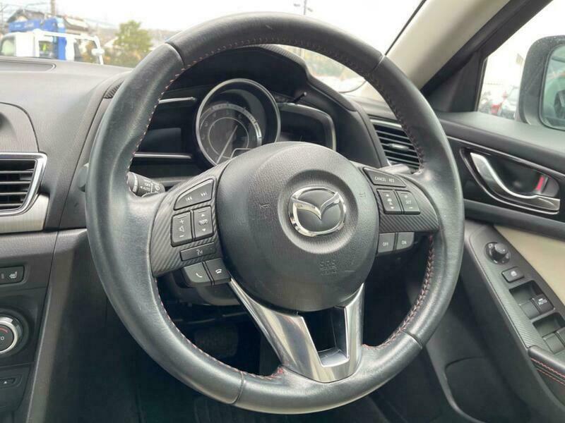 Axela Sport