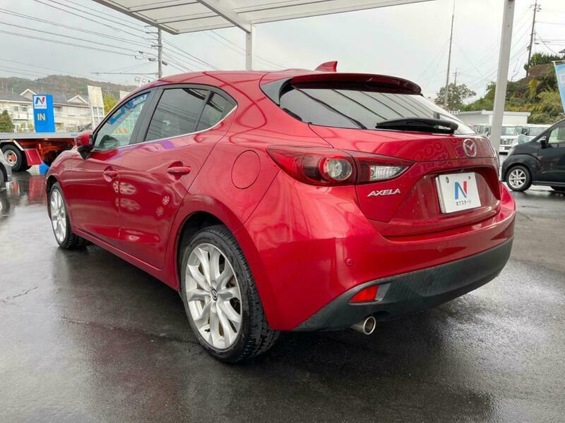 Axela Sport