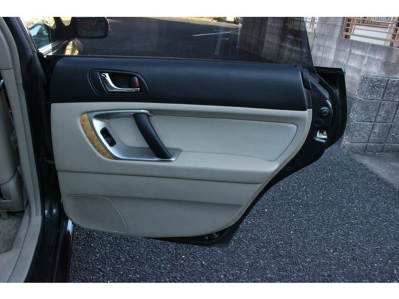 LEGACY B4