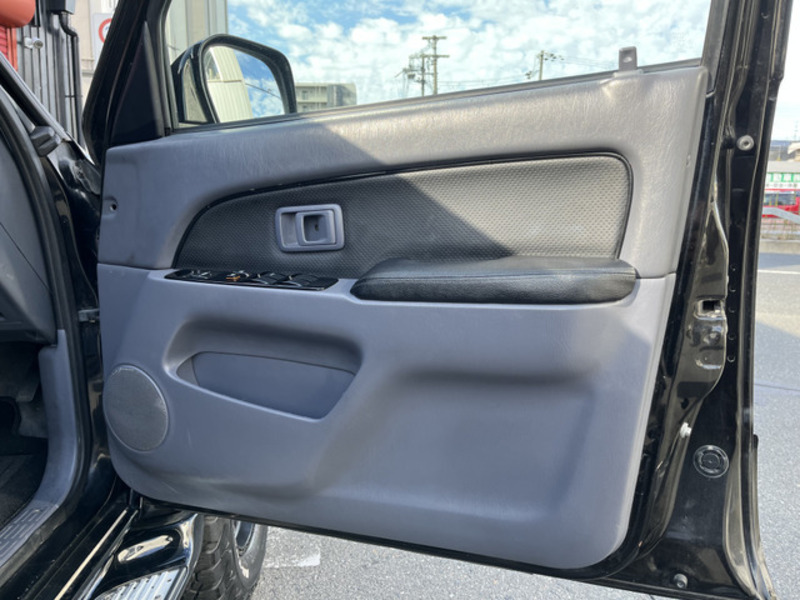 HILUX SURF