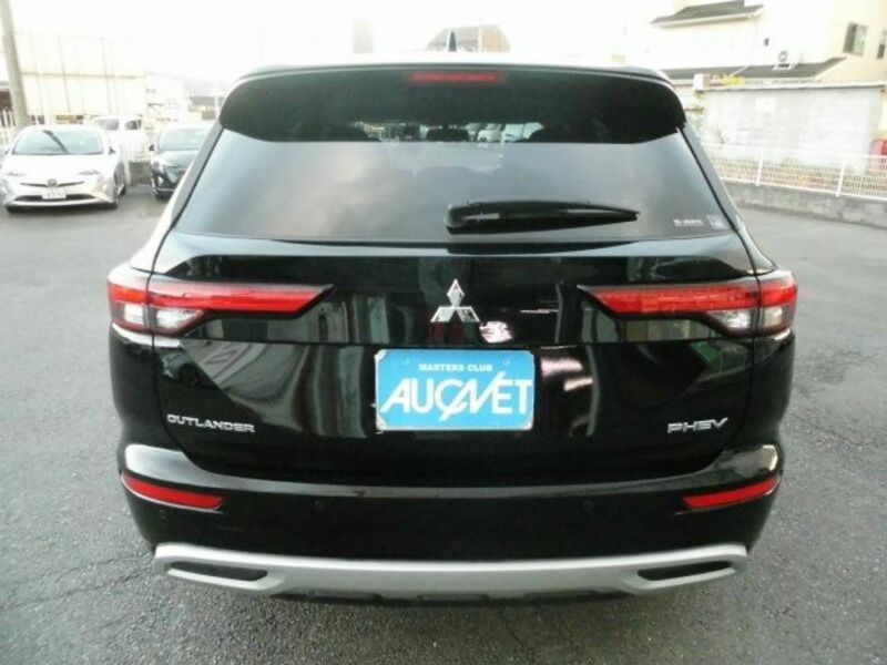 OUTLANDER PHEV