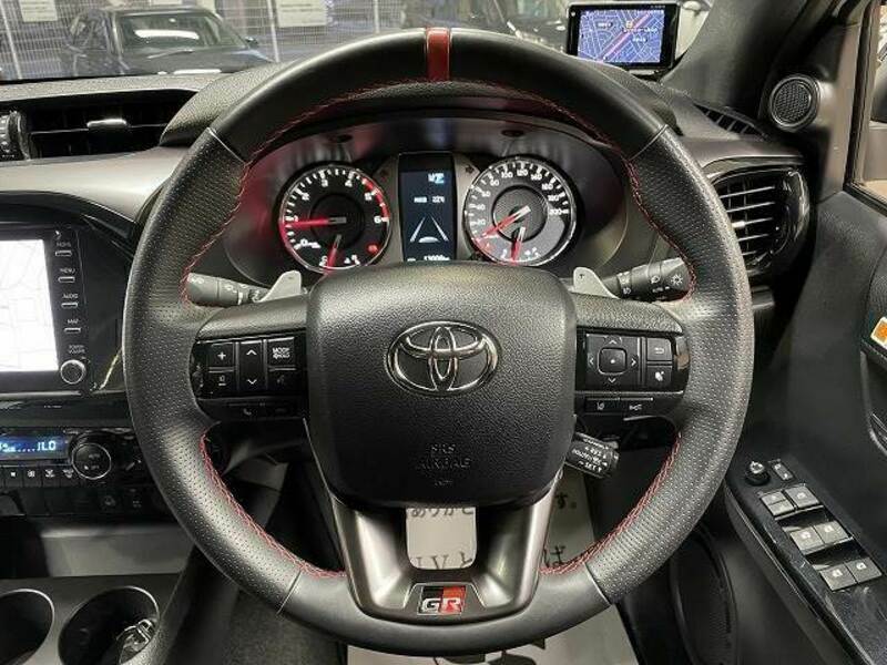 HILUX