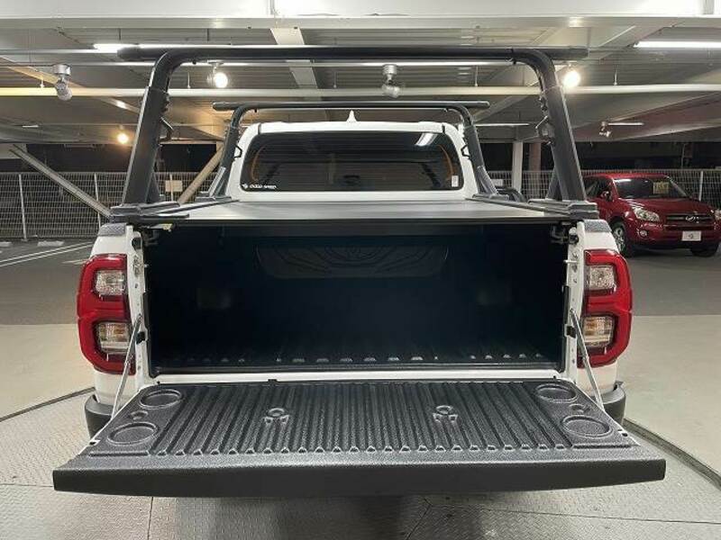 HILUX