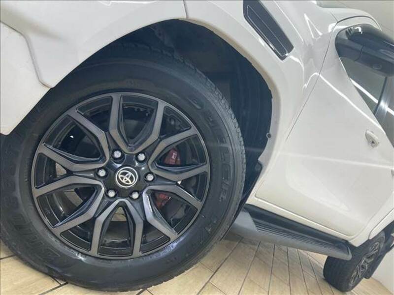 HILUX