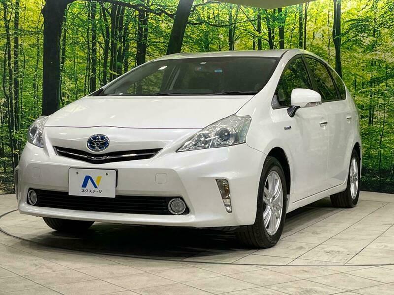 PRIUS ALPHA