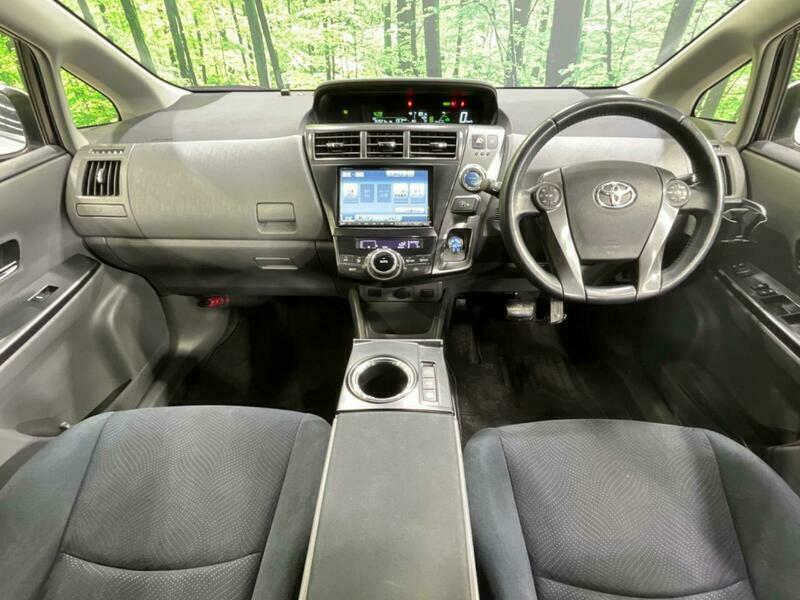 PRIUS ALPHA