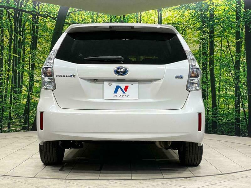 PRIUS ALPHA