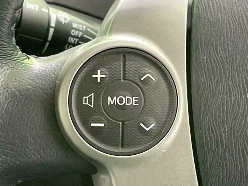 PRIUS ALPHA