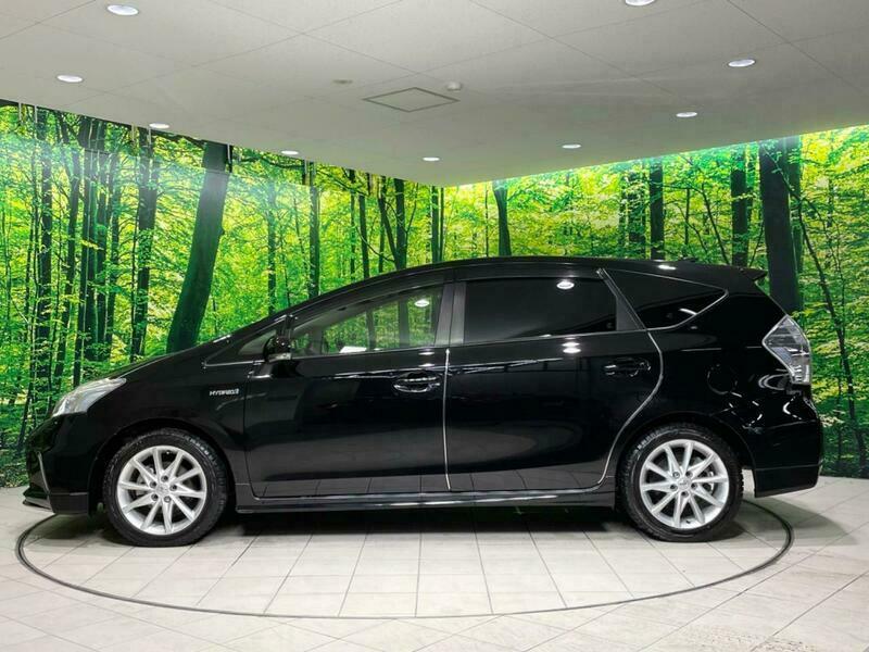 PRIUS ALPHA