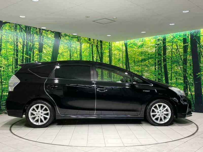 PRIUS ALPHA
