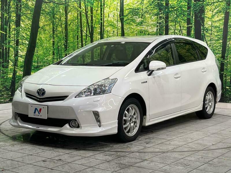 PRIUS ALPHA