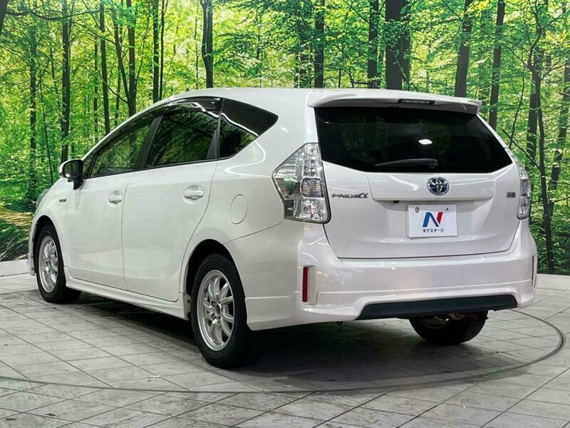 PRIUS ALPHA