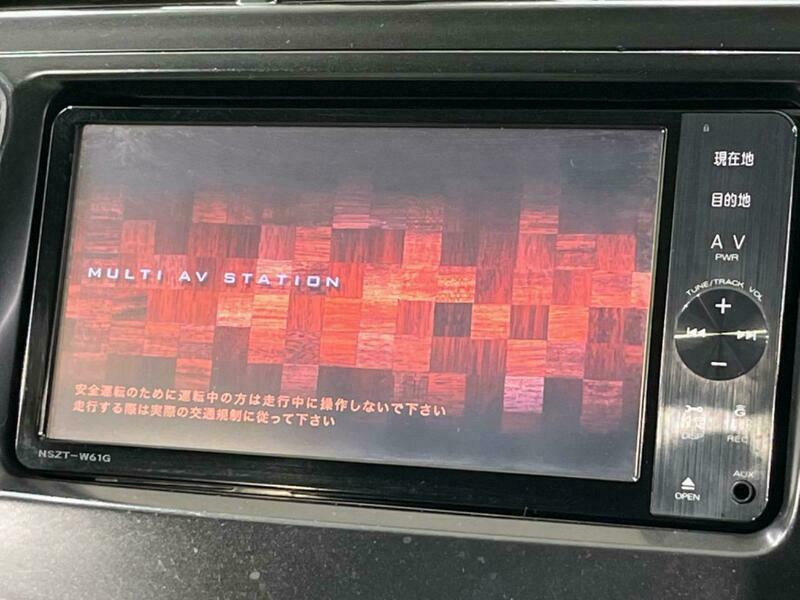 PRIUS ALPHA