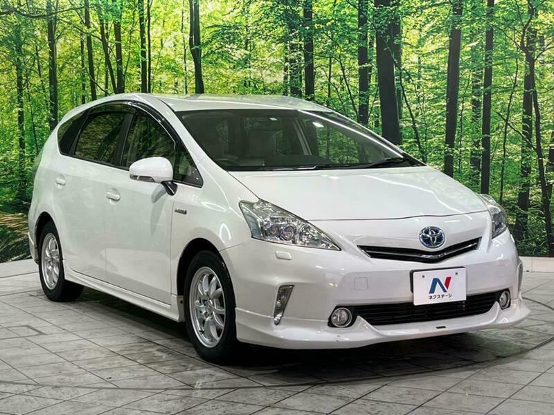 PRIUS ALPHA