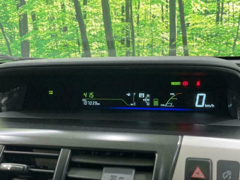 PRIUS ALPHA