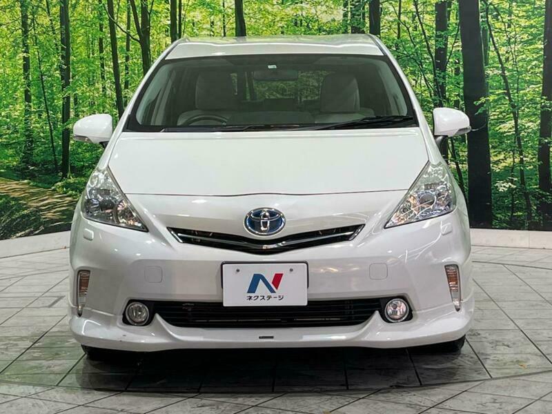 PRIUS ALPHA