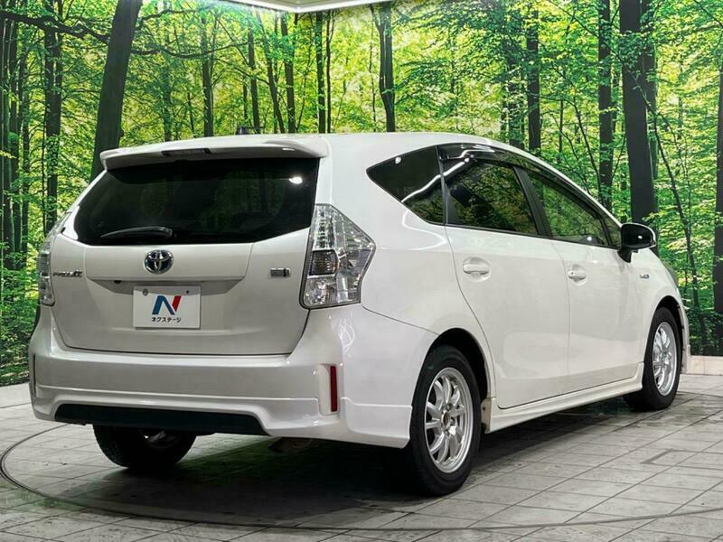 PRIUS ALPHA