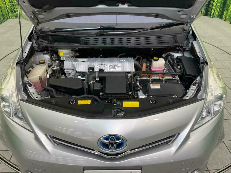 PRIUS ALPHA