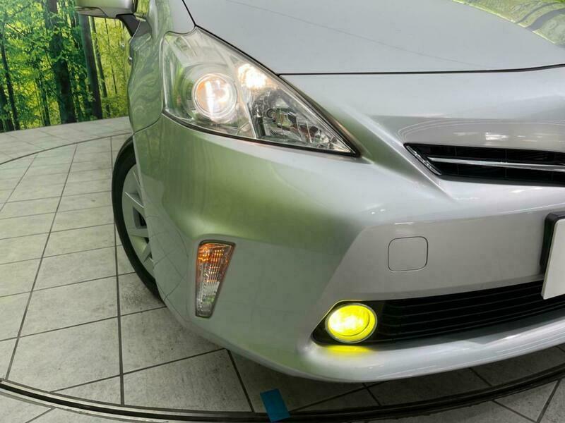 PRIUS ALPHA