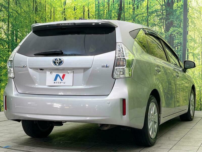 PRIUS ALPHA