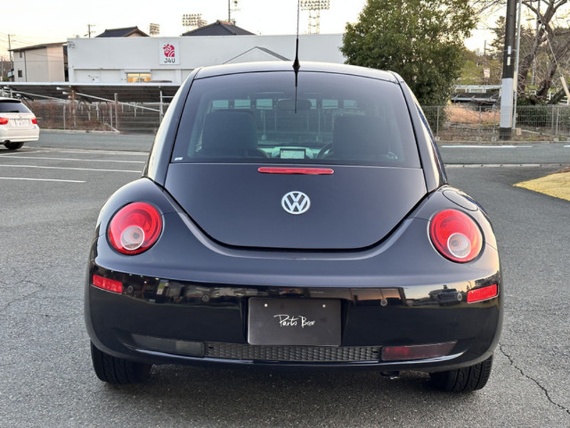 NEW BEETLE