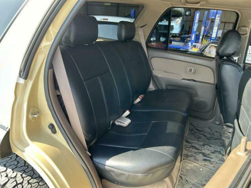 HILUX SURF