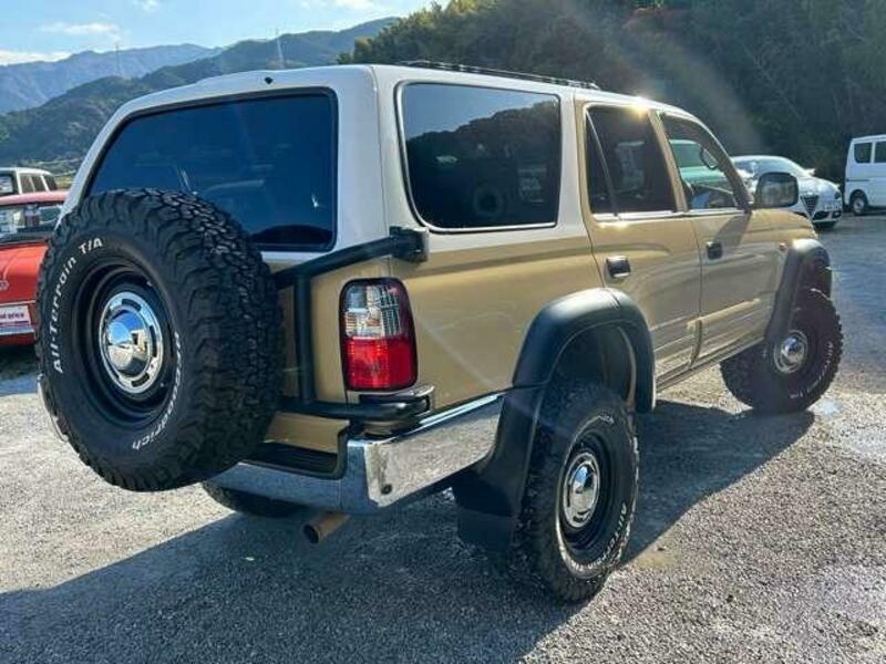 HILUX SURF
