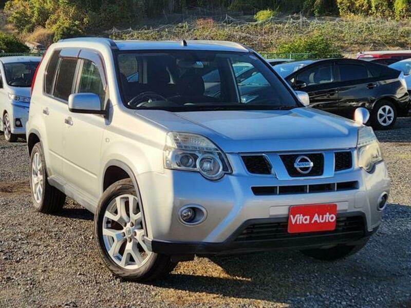 X-TRAIL