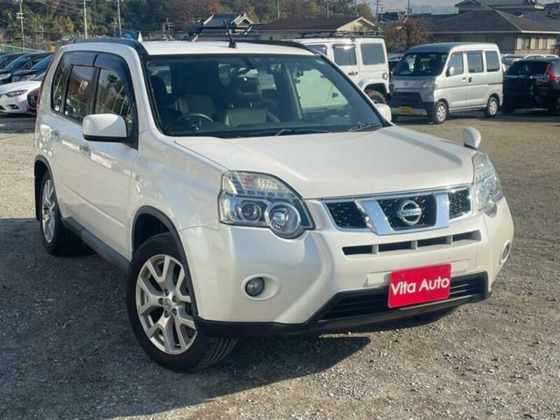 X-TRAIL