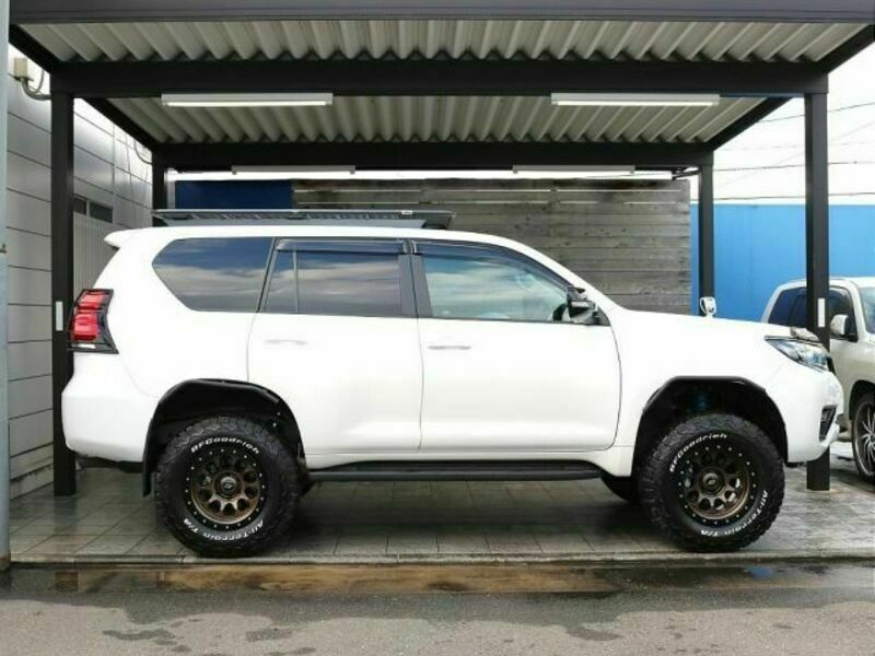 LAND CRUISER PRADO
