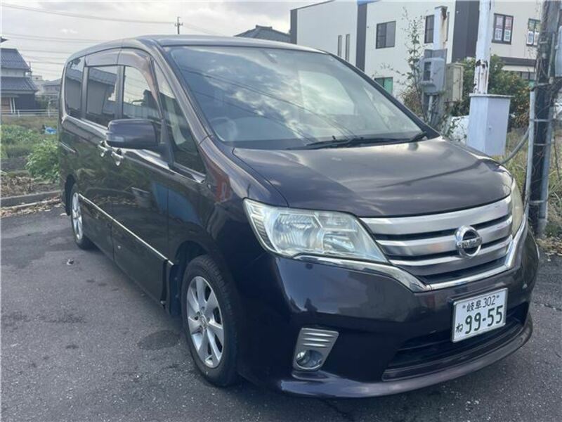 NISSAN　SERENA
