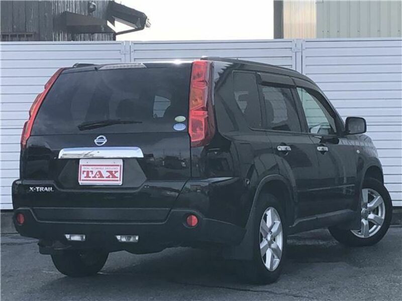 X-TRAIL
