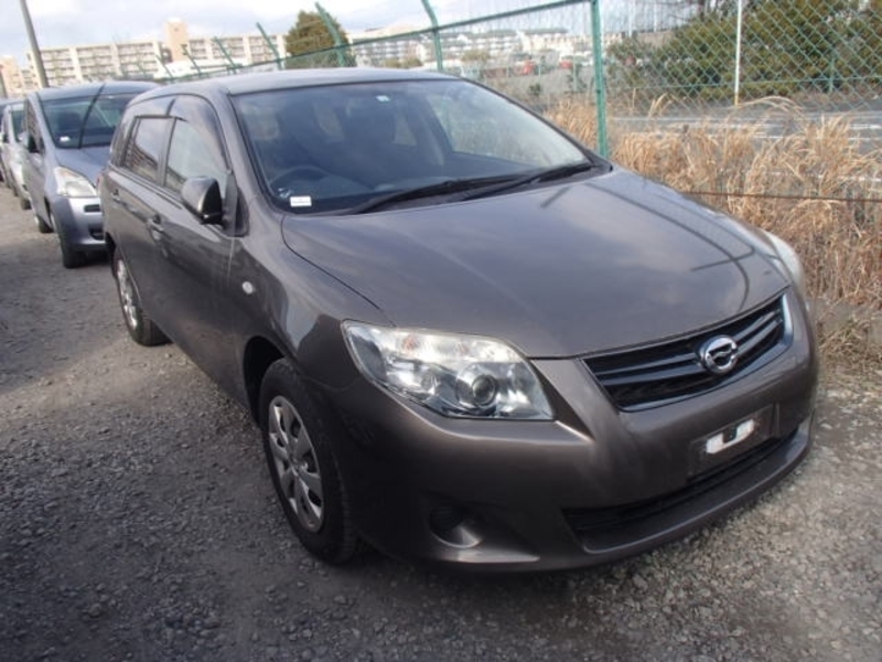 Toyota corolla fielder 2010