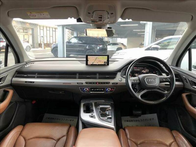 Q7