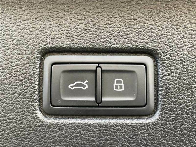 Q7