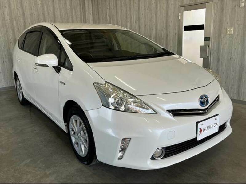 PRIUS ALPHA