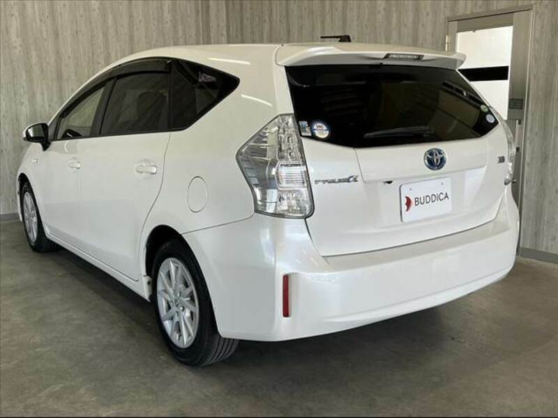 PRIUS ALPHA