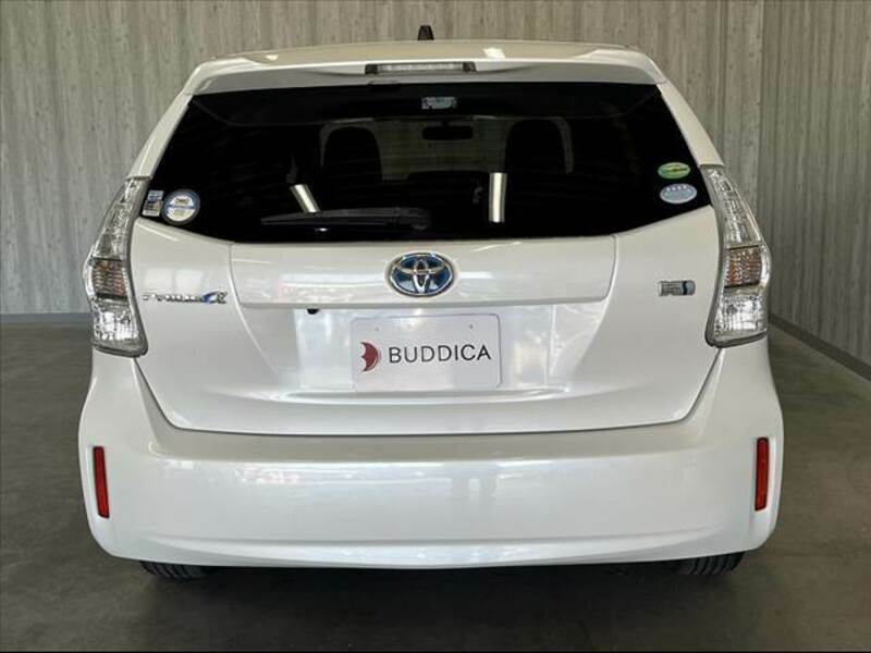 PRIUS ALPHA