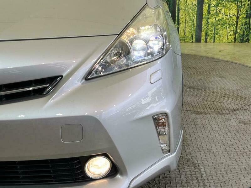 PRIUS ALPHA