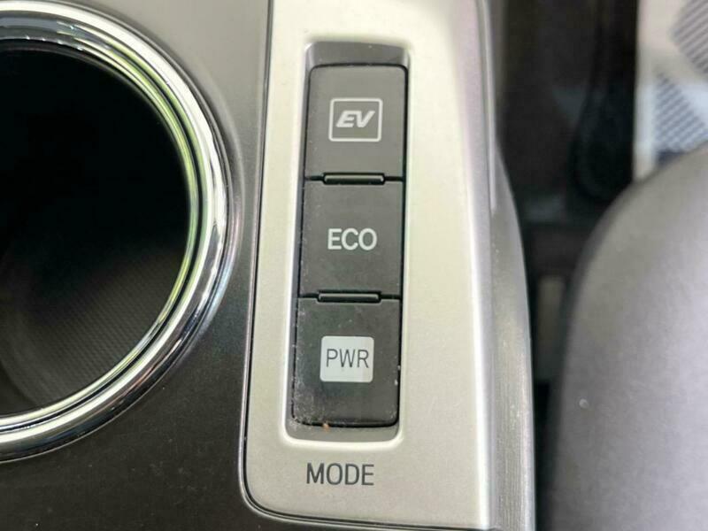 PRIUS ALPHA