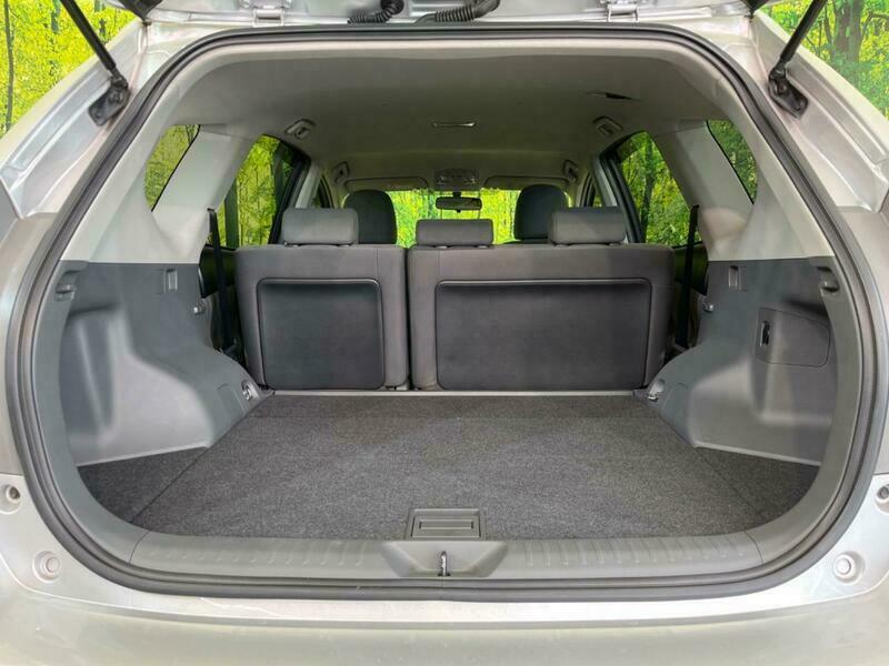 PRIUS ALPHA