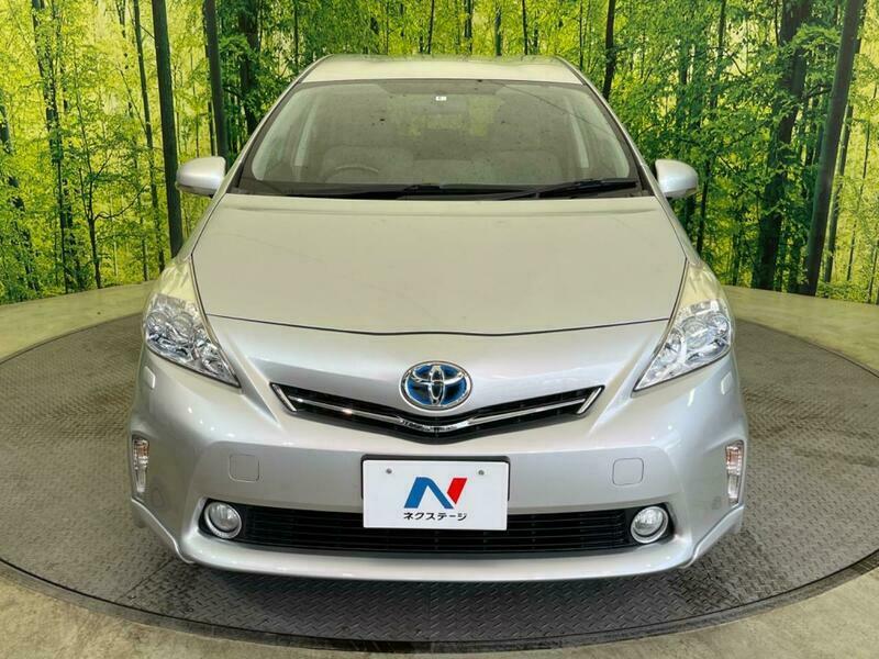 PRIUS ALPHA