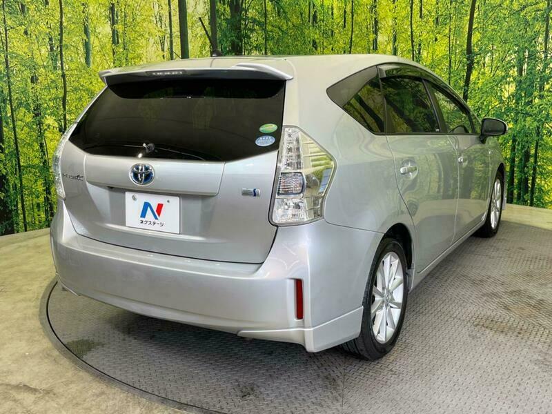 PRIUS ALPHA