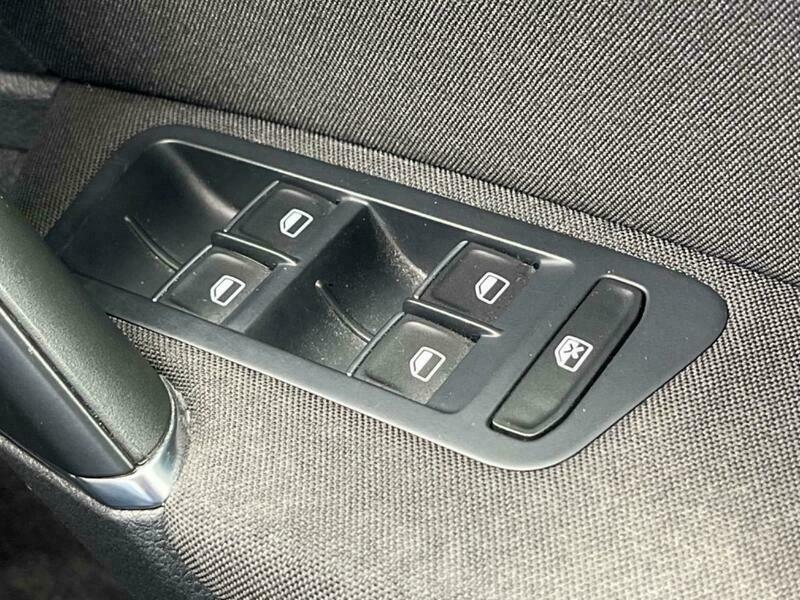 GOLF VARIANT