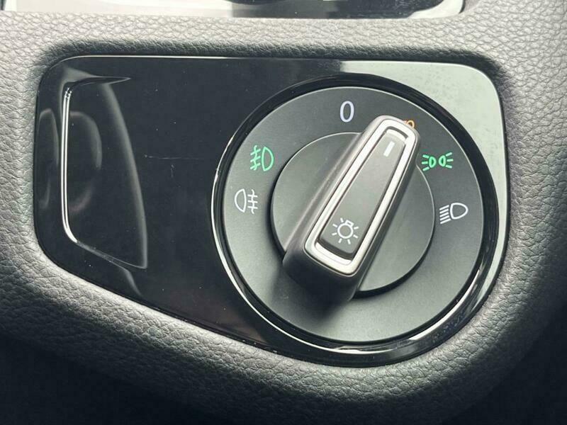 GOLF VARIANT