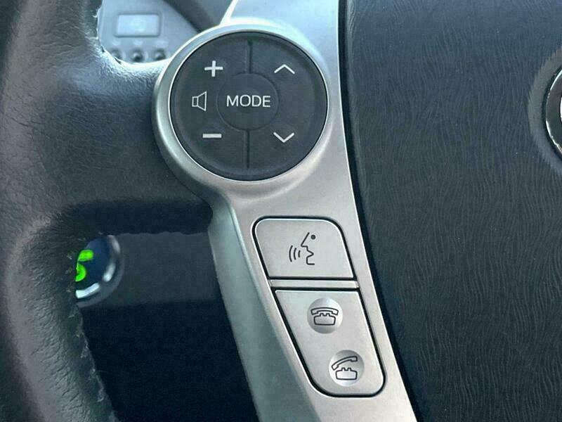 PRIUS PHV