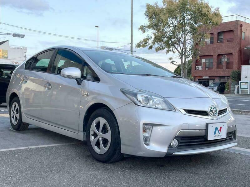 PRIUS PHV