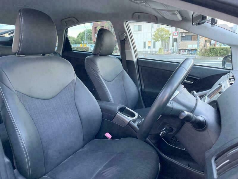 PRIUS PHV