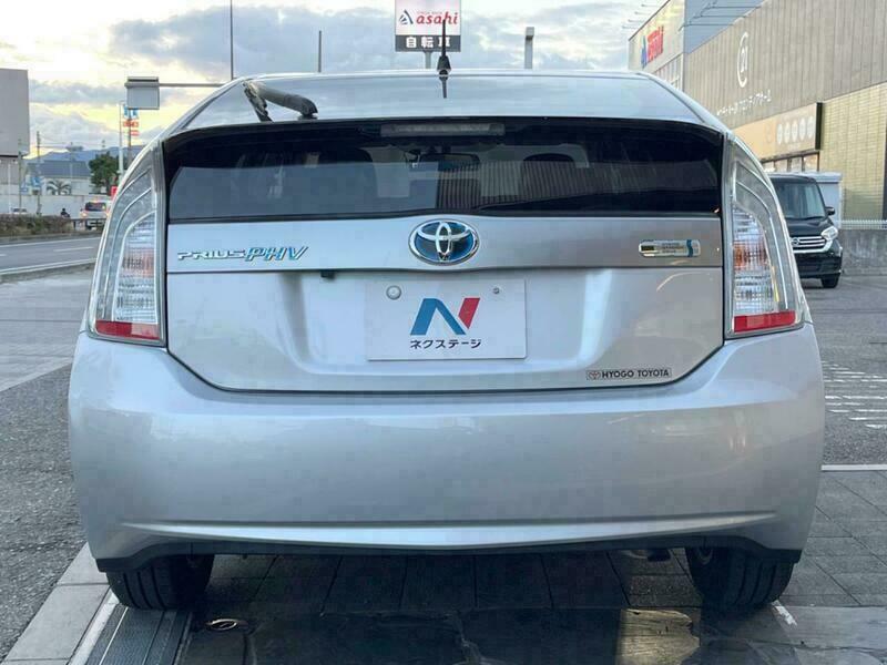 PRIUS PHV