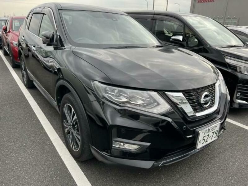 X-TRAIL